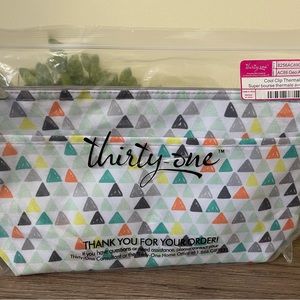 Thirty one cool clip thermal pouch